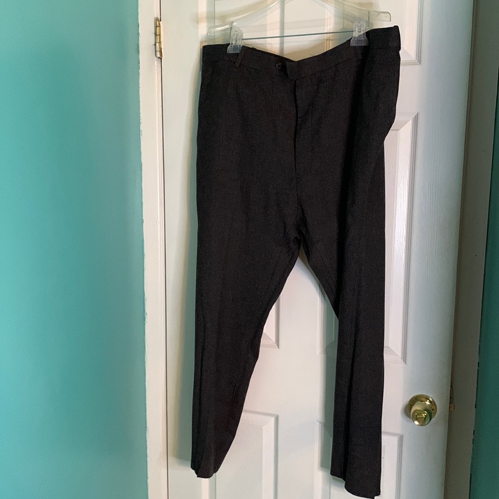 Gray men’s formal suit, Size 54L/50W